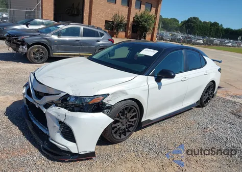 2024 Toyota Camry Trd V6 z USA, uszkodzony, nr VIN 4T1KZ1AK0RU097691
